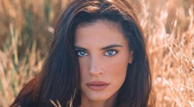 Χριστίνα Μπόμπα: Τραγούδησε για την παρέα της και μας άφησε άφωνους με τη φωνή της! [βίντεο]