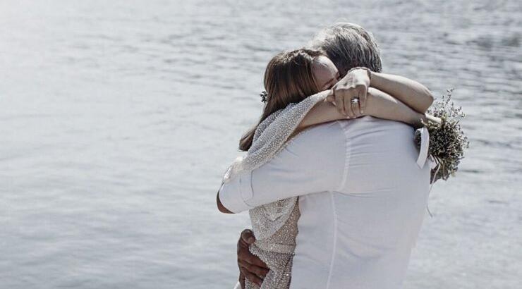 Ζευγάρι της ελληνικής showbiz περιμένει το πρώτο του μωράκι! [βίντεο]