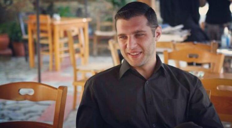 Χρήστος Τουμάζου: Είδαμε τον κούκλο ηθοποιό σε παιδική ηλικία και μείναμε άφωνοι με την ομοιότητά του με τη σημερινή του εικόνα!