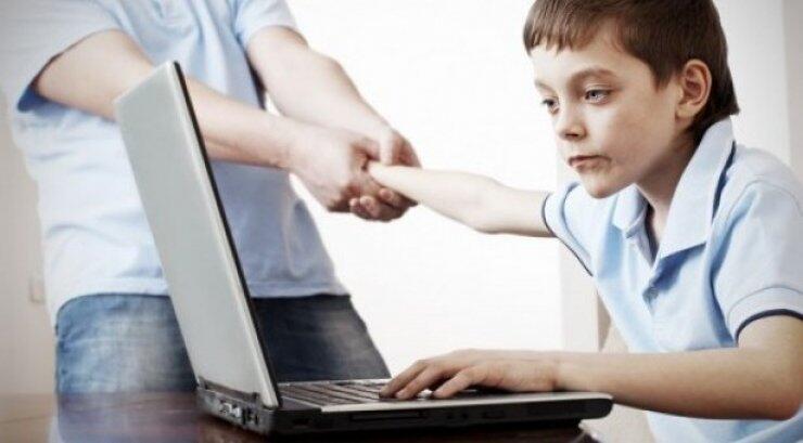 Η «ηλεκτρονική» ζωή των παιδιών μας [βίντεο]