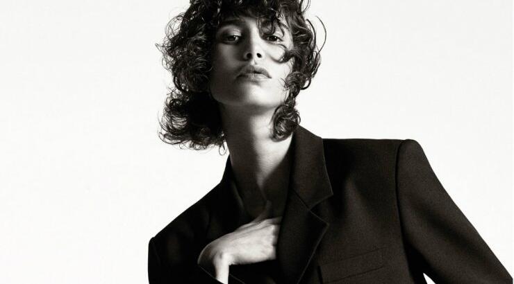 Τέσσερα κομμάτια από τις εκπτώσεις του Zara που μπορείς να φορέσεις την άνοιξη