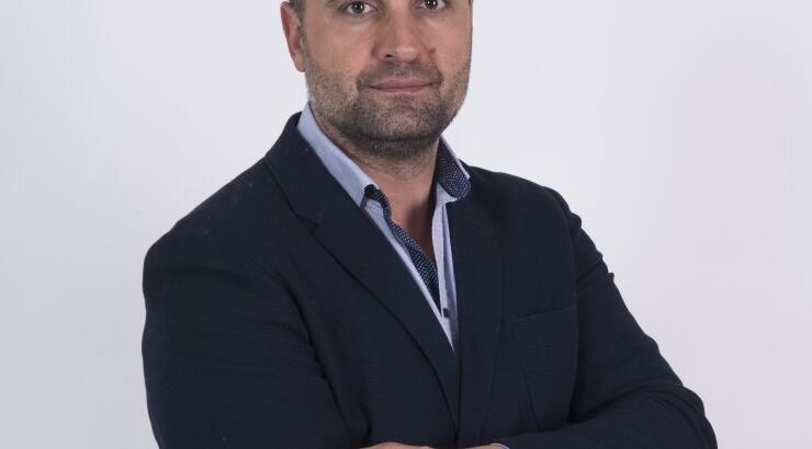 Σκάσε και κολύμπα! Δείτε τον Ζαχαρία Φιλιππίδη να σώζει παίκτη από την αντίπαλη ομάδα [εικόνα]