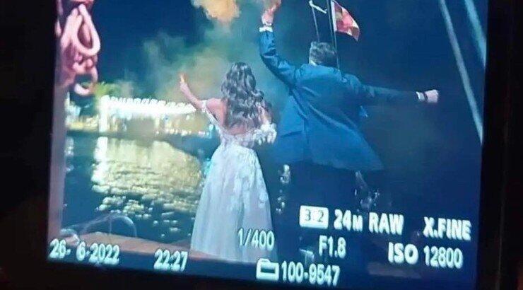 Ζευγάρι του νησιού μας πραγματοποίησε ονειρικό γάμο στις Σπέτσες! [εικόνες & βίντεο]