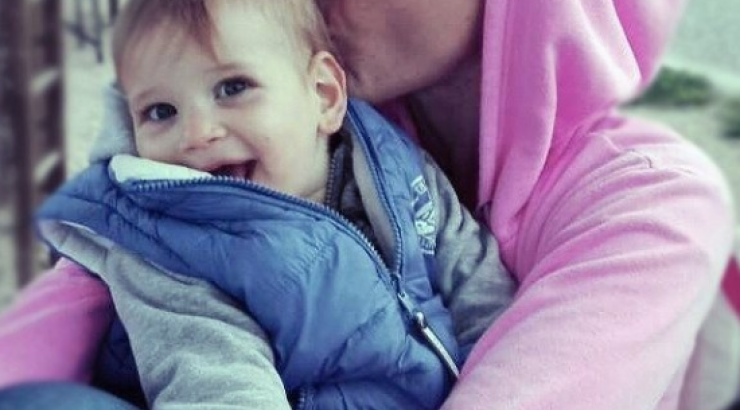 "Λιώσαμε"! Ο μικρός γιος Ρουβά – Ζυγούλη έκανε τα πρώτα του βήματα! [εικόνα]