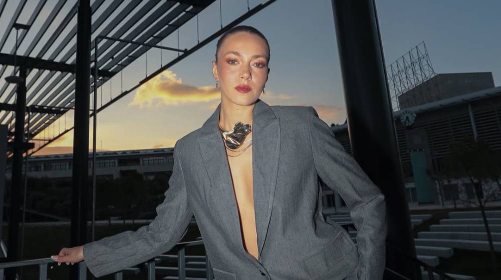 Εβελίνα Σκίτσκο: Στην αγκαλιά του συντρόφου της [εικόνα] 