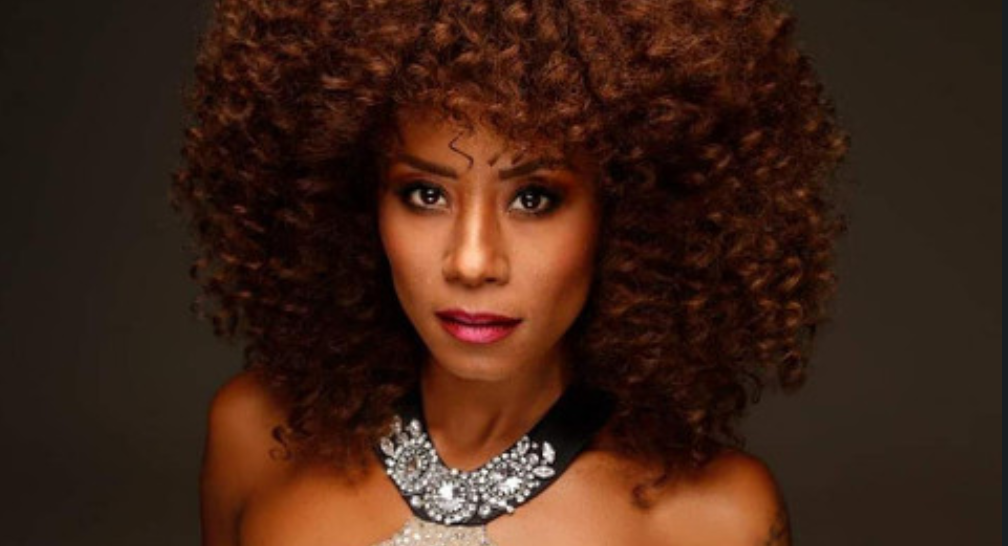 Shaya: Θαυμαστής τής επιτέθηκε στον δρόμο και άρχισε να τη βρίζει [βίντεο]