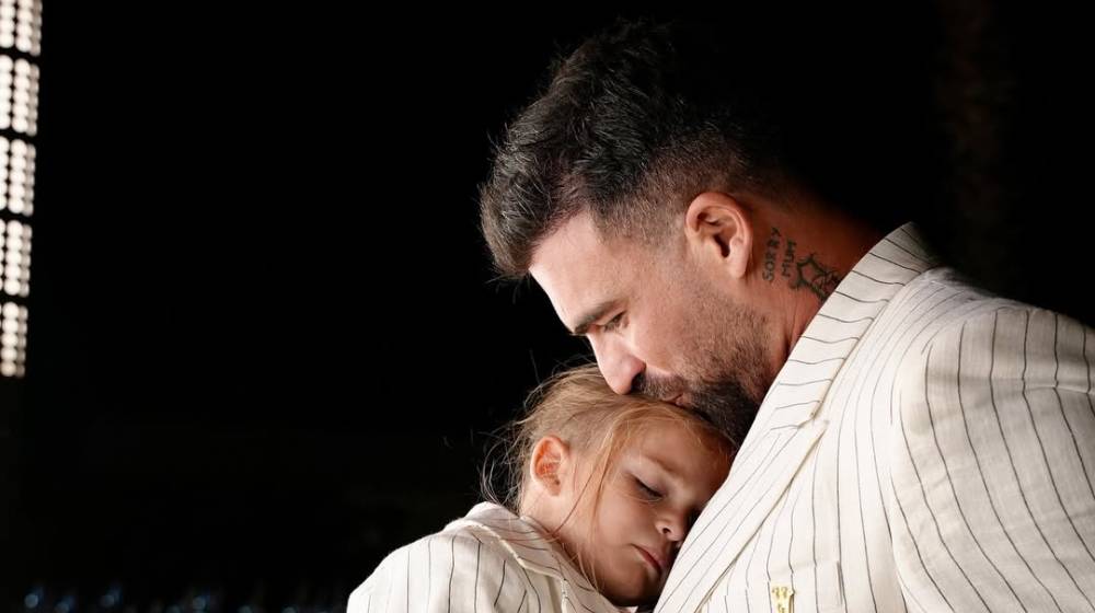 Δημήτρης Αλεξάνδρου: Το post με τον γιο του Πάρη και η λεζάντα όλο νόημα 