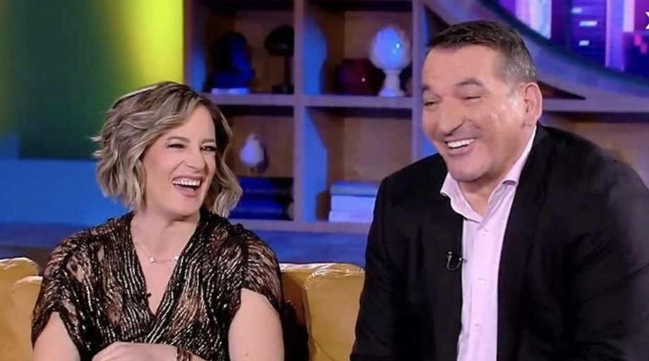 Δήμας-Σκαφίδα: Έτσι έδωσαν το πρώτο τους φιλί - «Αφού δεν έφυγε το χέρι μου» [βίντεο]