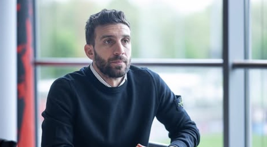 Γιώργος Εφραίμ: Aγκαλιά με την κόρη του μας ευχήθηκε για τη νέα χρονιά [εικόνα]