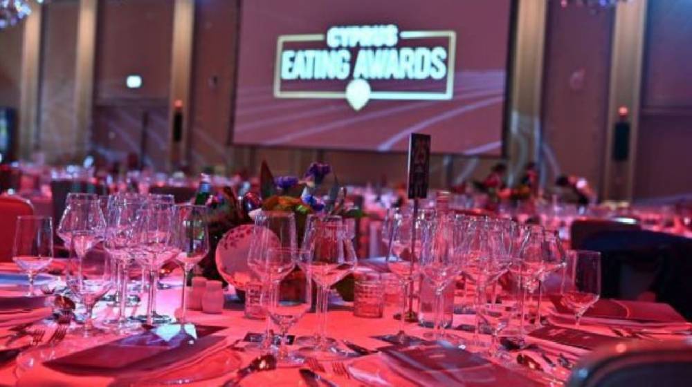 Μαμά και κόρη οι παρουσιάστριες στα φετινά Cyprus Eating Awards 
