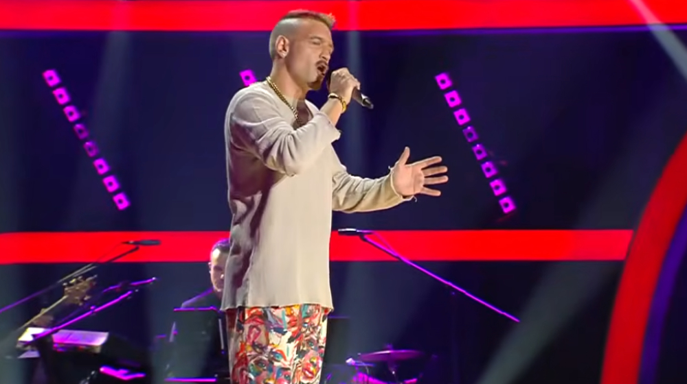 Ο εγγονός του Γιώργου Ζαμπέτα στα blind auditions του «The Voice» [βίντεο]