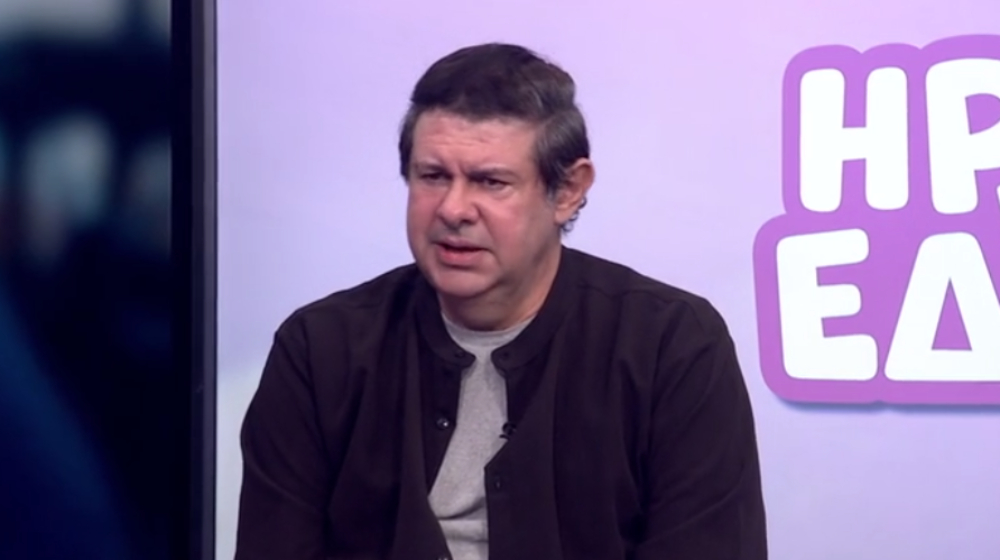Ο Μάριος Δημητρίου για την «Οικογένεια Πουλλάκη»: «Ο κόσμος θέλει τις εγχώριες παραγωγές» [βίντεο]