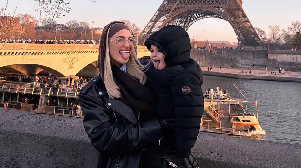 Ιωάννα Τούνη: «Έχω να δηλώσω για πάντα ερωτευμένη με τον γιο μου» [εικόνα]