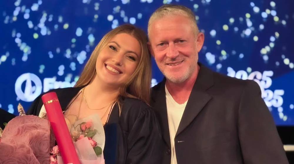 Σοφοκλής Κασκαούνιας: Οι ευχές γεμάτες αγάπη για τα γενέθλια της κόρης του, Ελένης [εικόνα]