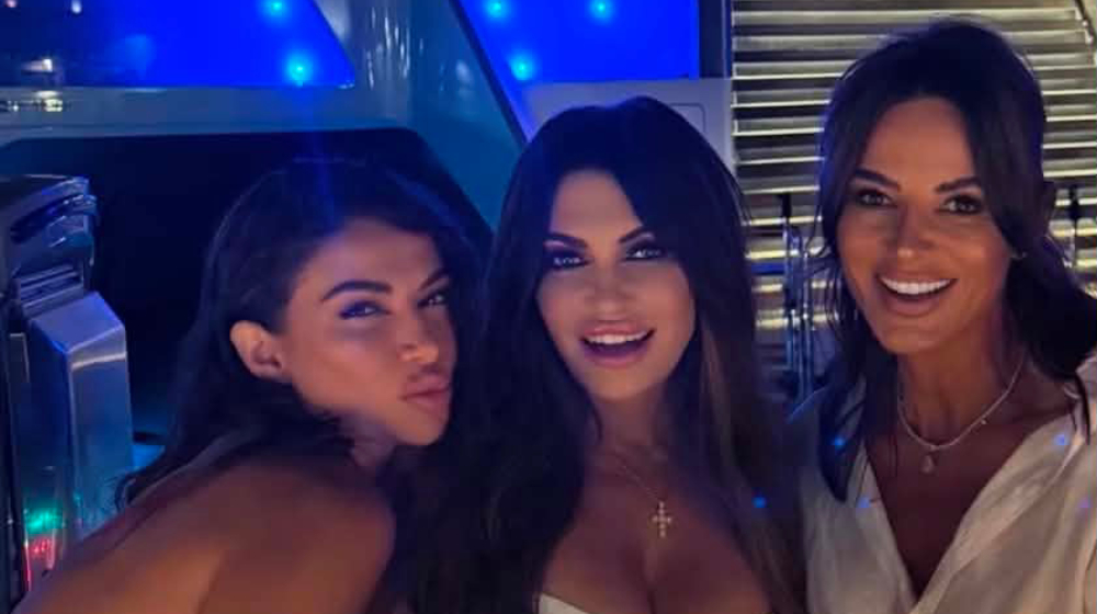 Ramona – Κριστίν: Διακοπές με την Kimberly Guilfoyle σε luxury catamaran 