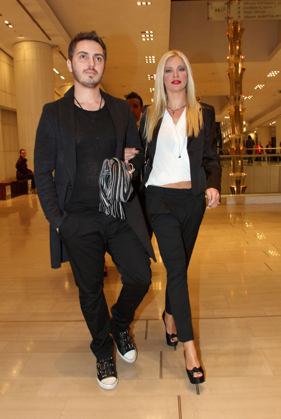 Mixalhs Xatzhgiannhs Zeta Makrypoylia Agkalia Sthn Kypro Eikones I Love Style