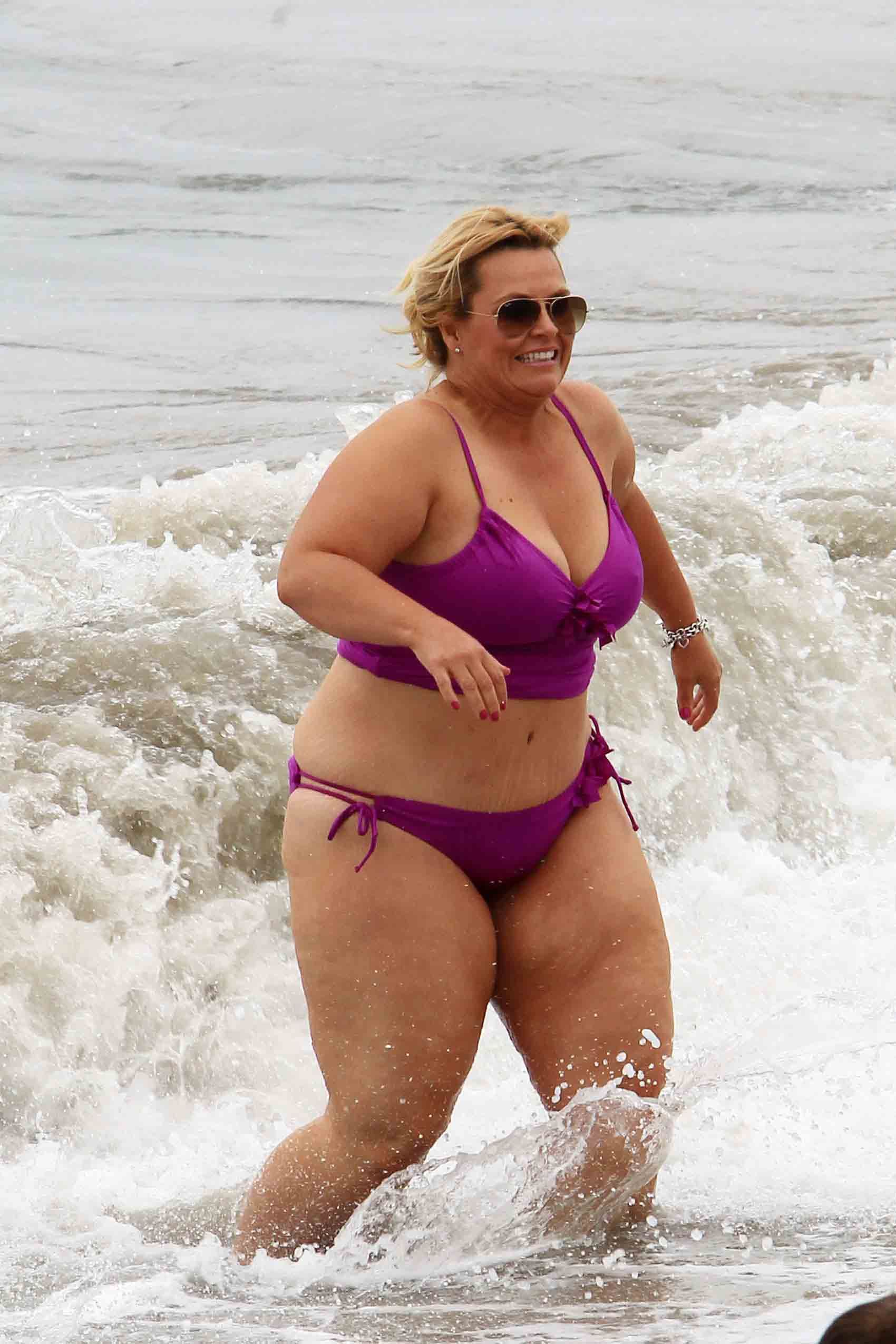 Fat lady in bikini image 🌈 ALL.fat ladies in bathing suits O