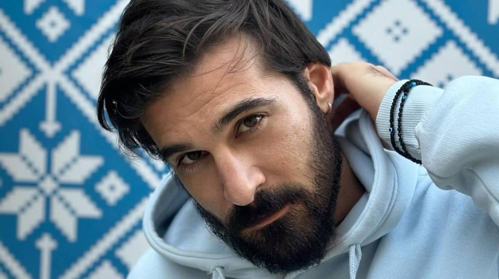 Γιώργος Αναγιωτός: Ανέβηκε στη σκηνή μετά από σοβαρή επέμβαση [βίντεο]