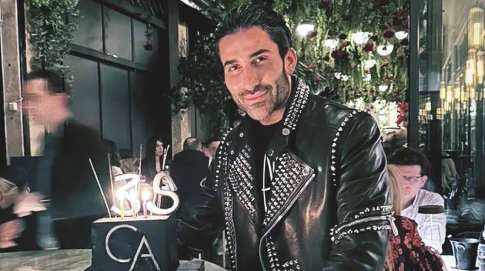 Χρήστος Αρτεμίου: Γιόρτασε τα 35α του γενέθλια στη Βίσση [εικόνες & βίντεο]