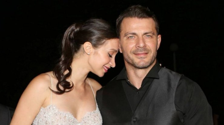 Γιώργος Αγγελόπουλος: Η ξεχωριστή τούρτα που του πρόσφερε η σύζυγός του για τα γενέθλιά του [εικόνες]