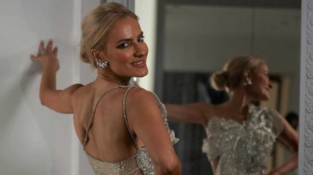 Έφη Παπαϊωάννου: Το εναλλακτικό νυφικό για όσες παντρεύονται την Άνοιξη