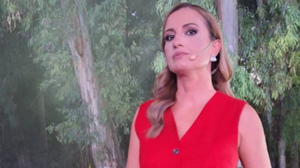 Γωγώ Αλεξανδρινού: “Όταν πάρκαρα το βράδυ ήταν η μικρή με τα χεράκια κολλημένα στο τζάμι και με περίμενε” [βίντεο]