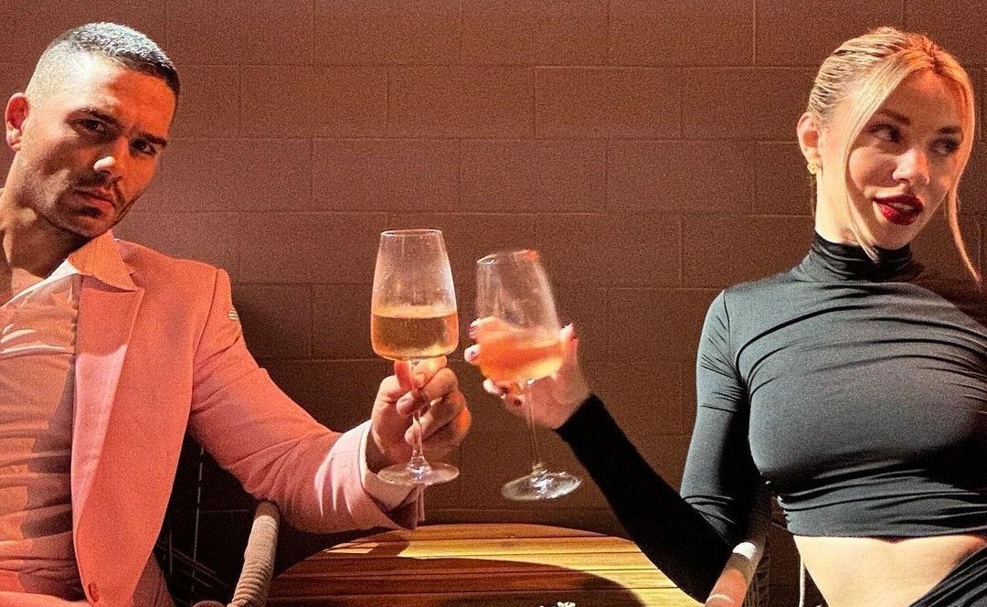 Γαρυφαλλιά Καληφώνη: "Λιποθύμησε" βλέποντας τον Χρήστο Μάστορα να παίζει κιθάρα [βίντεο]