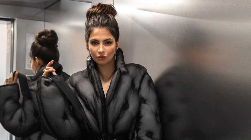 Κριστίν Παναγή: Πως συνδύασε Chanel σακάκι και Louis Vuitton παντελόνι σε ένα look