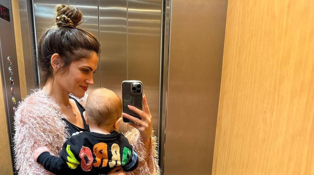 Η Μαίρη Συνατσάκη εξομολογείται: “Νιώθω μόνο μαμά αλλά δεν θέλω να νιώθω μόνο μαμά” [βίντεο]