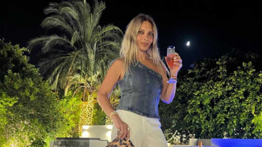 Μαρίτα Βασιλείου: Έκανε την απόλυτη ανοιξιάτικη επιλογή στο δείπνο στο σπίτι της