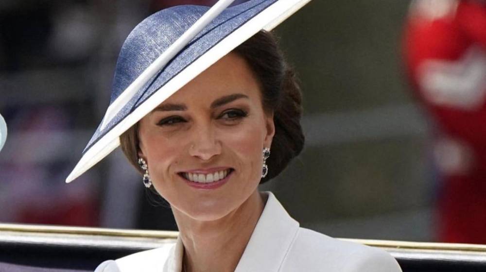 Ανησυχία για την υγεία της Kate Middleton: “Κάτι δεν πήγε καλά στη μετεγχειρητική περίοδο”