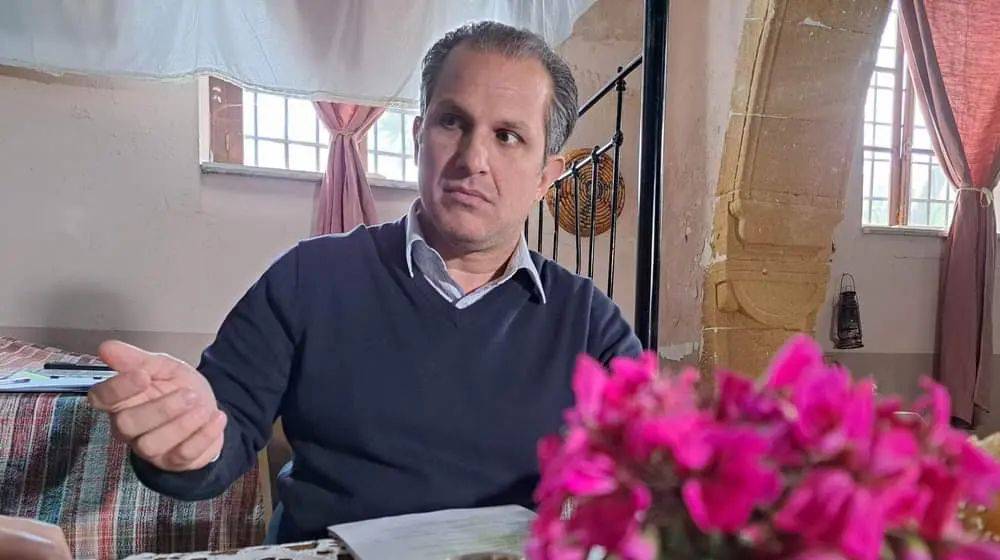 Πέτρος Πέτρου: To reunion με την οικογένεια “Τάκκων” δύο δεκαετίες μετά [βίντεο]