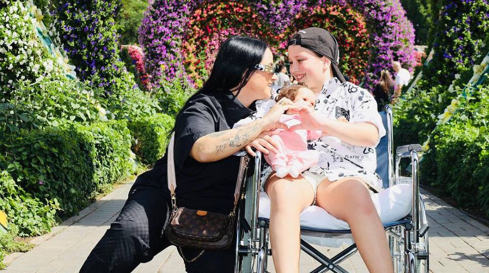 Χάρις Πότσου: Η συγκινητική έκπληξη στην κόρη της μόλις έφτασαν στην Κύπρο από το Abu Dhabi [εικόνες & βίντεο] 