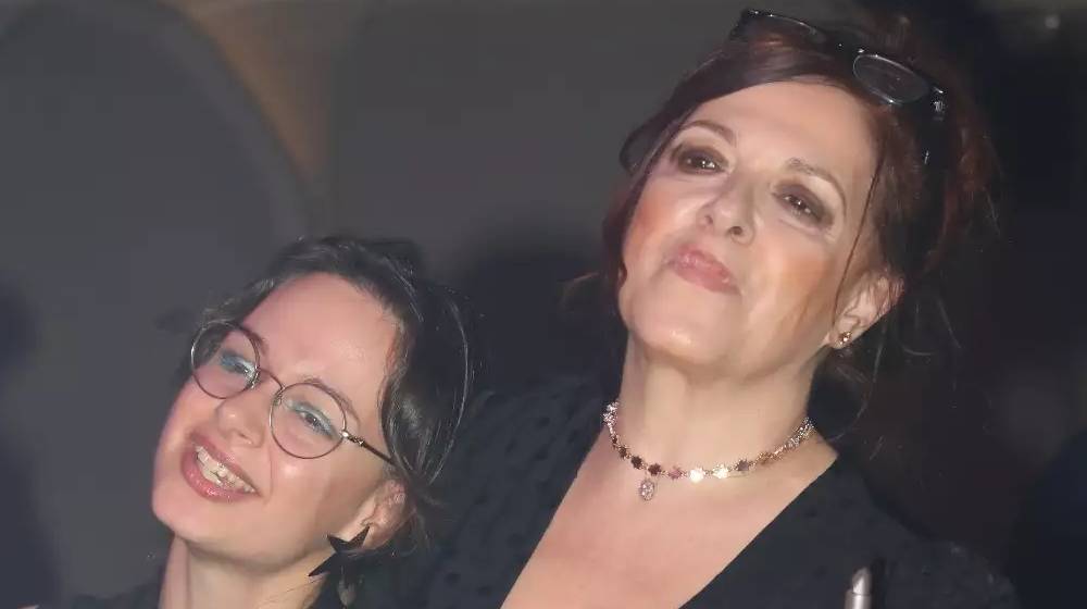 Ελένη Ράντου: Με την κόρη της στα μπουζούκια [εικόνες]