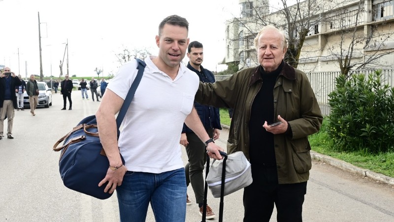 Στέφανος Κασσελάκης για το στρατόπεδο: "Θα μου λείψει ο σύζυγός μου – Θα κοιμάμαι κανονικά στο θάλαμο με τους άλλους"