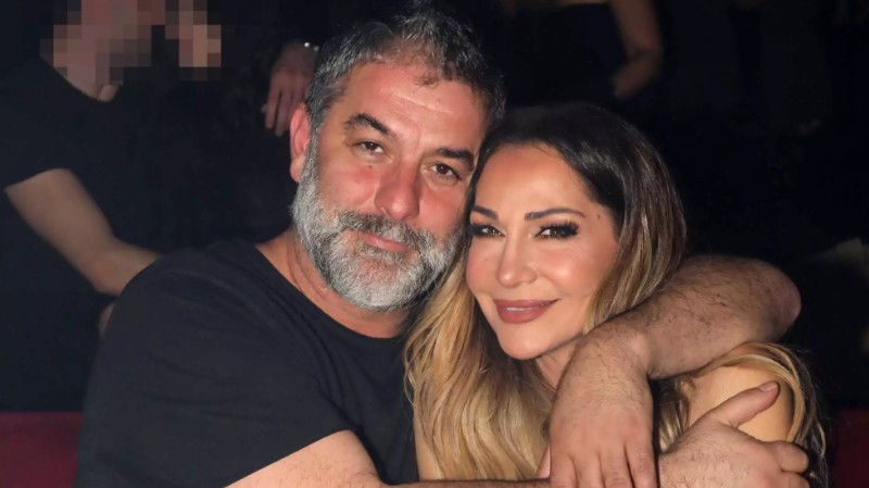 Δέσποινα Βανδή: Μυστήριο με το δαχτυλίδι στο χέρι της στο ταξίδι στη Ρώμη