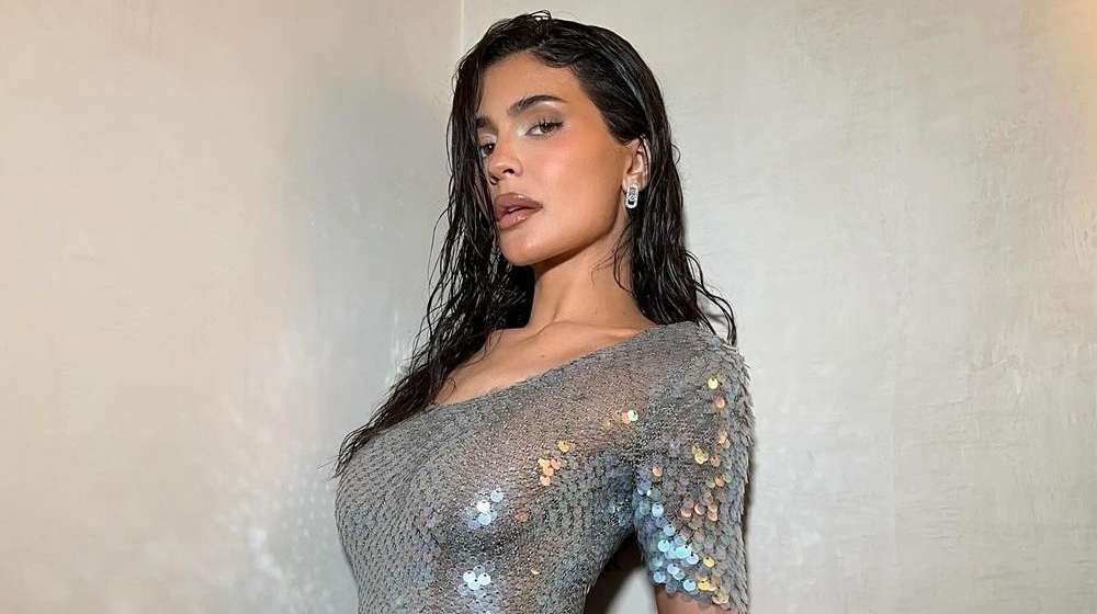 Kylie Jenner: Aναδημιούργησε το make-up look της από το 2017 που ήταν πηγή έμπνευσης για πολλές γυναίκες 