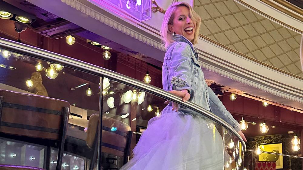 Σόλια Κυπριανού: Το outfit στο Λονδίνο με τάση που θα δούμε και το 2024