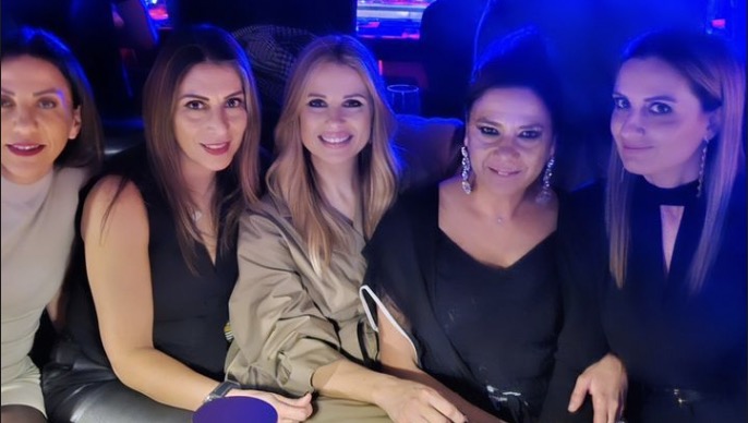 Το νέο night out από τις κολλητές Κύπριες παρουσιάστριες και το ξέφρενο πάρτι τους [εικόνα]