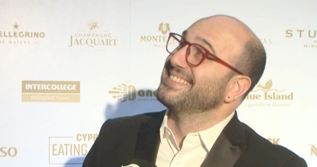 Xρήστος Μιχάλαρος: Η έντονη αμηχανία του όταν ρωτήθηκε για την προσωπική του ζωή [βίντεο]