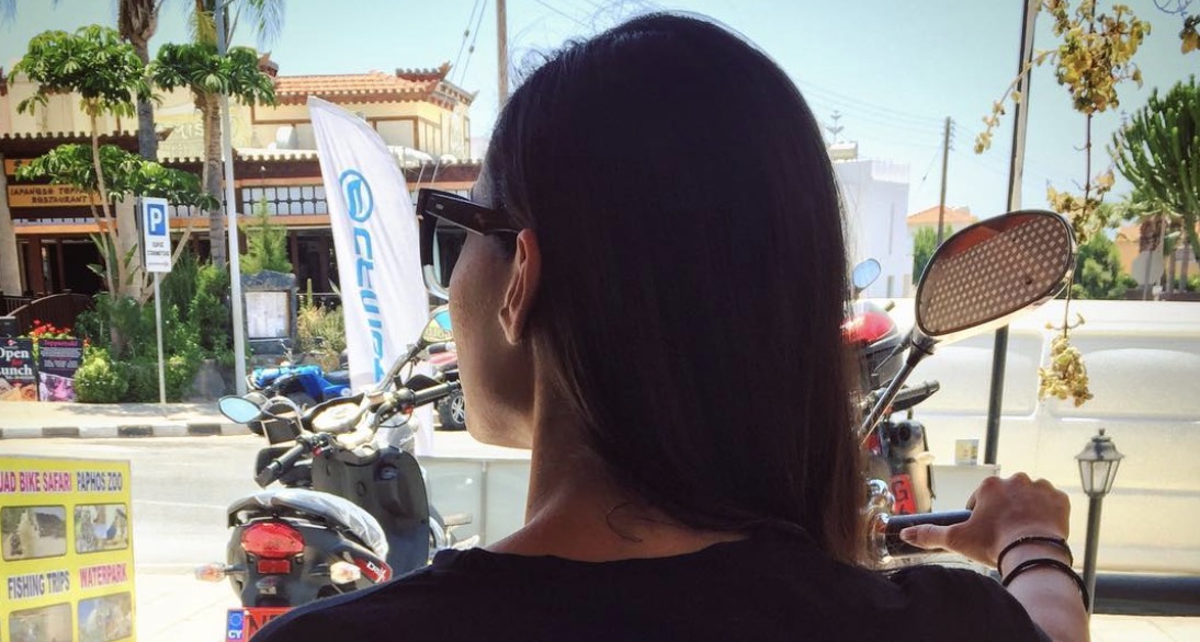 Κύπρια τραγουδίστρια μας φόρεσε τις πιτζάμες της όταν είχε 43 παραπανίσια κιλά - Η απίστευτη εικόνα