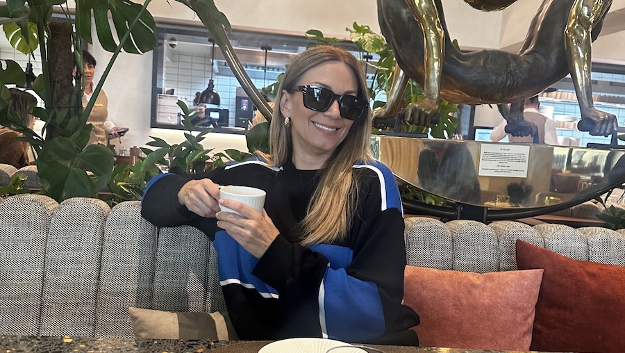 Έλλη Κοκκίνου: Το απολαυστικό γεύμα σε εστιατόριο της Λευκωσίας [εικόνες]