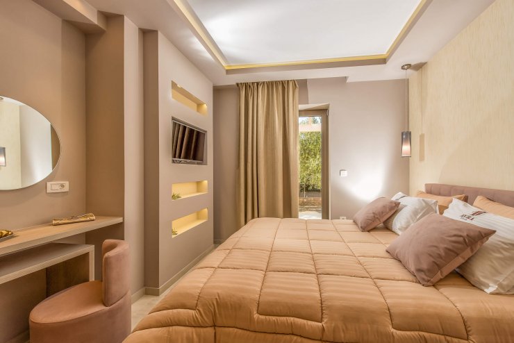 Τελικά η τηλεόραση στην κρεβατοκάμαρα βελτιώνει τη σχέση