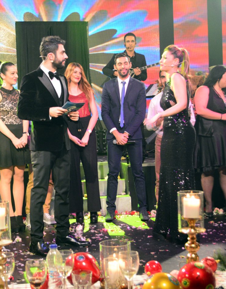 Βρεθήκαμε backstage στα γυρίσματα της πρωτοχρονιάτικης εκπομπής του ΣΙΓΜΑ