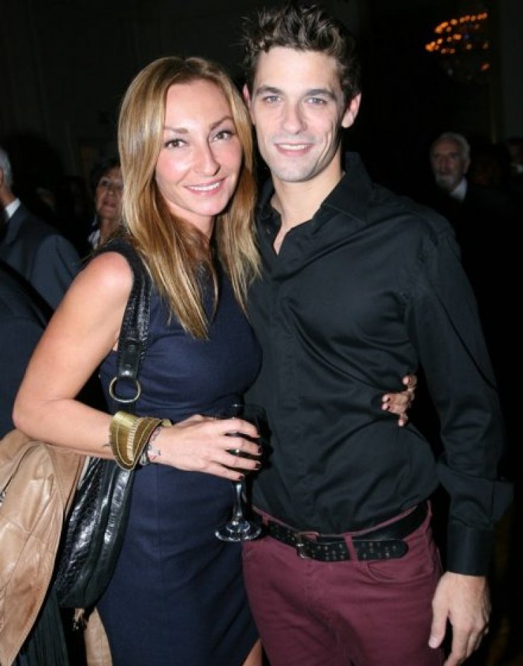 Αποστόλης Τότσικας: Η πιο τρυφερή φωτογραφία έχοντας στην αγκαλιά του το γιο του!