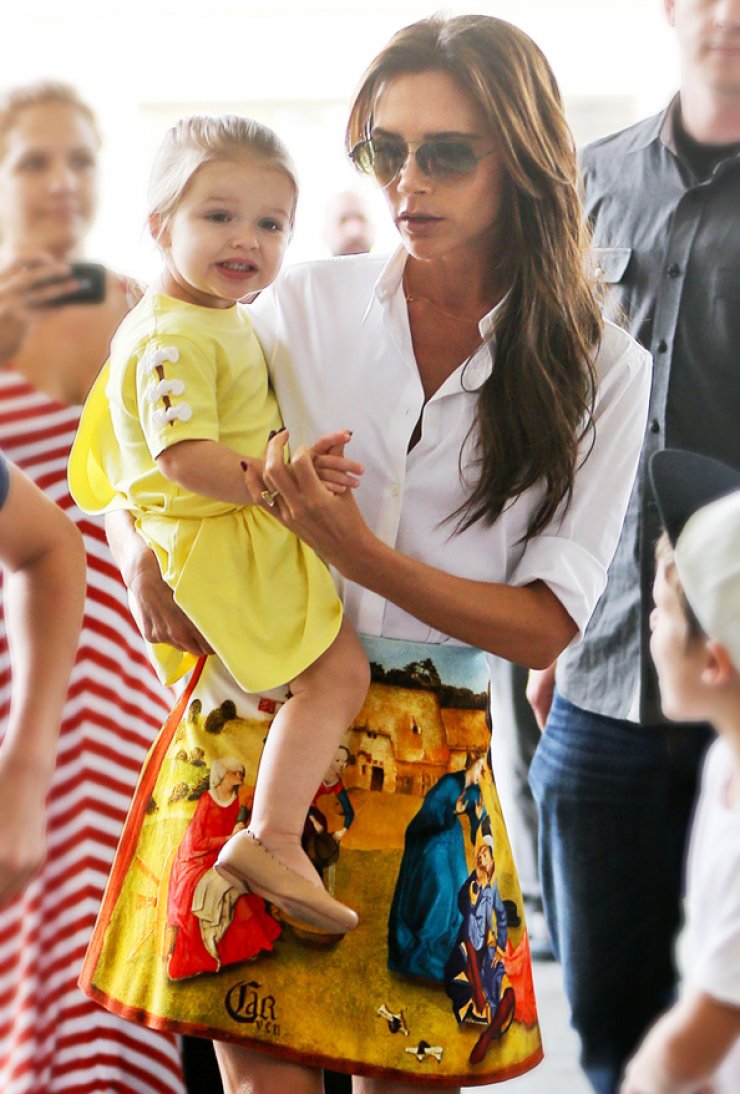 Victoria Beckham: Μια ξεχωριστή κολεξιόν για μια ξεχωριστή μέρα