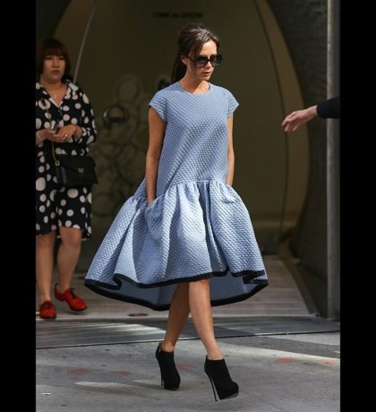 Victoria Beckham: πρώτη με δημιουργία από τη νέα της συλλογή 