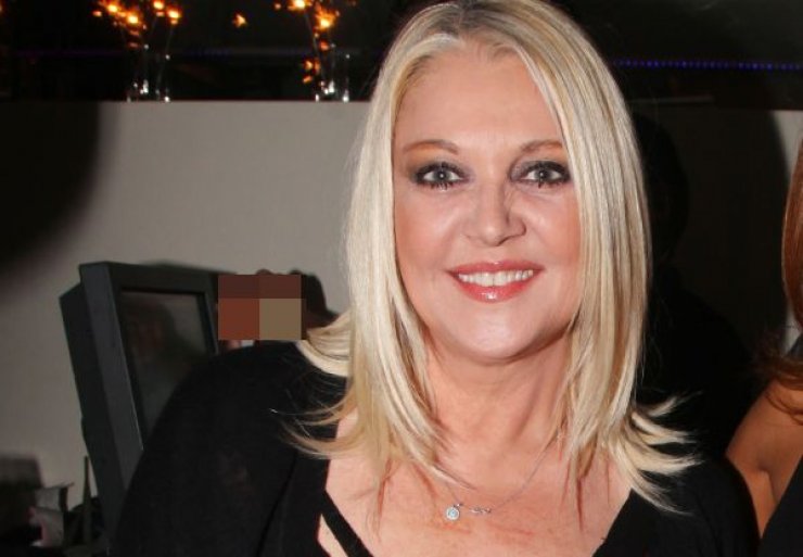 Η Ρούλα έχει γενέθλια!