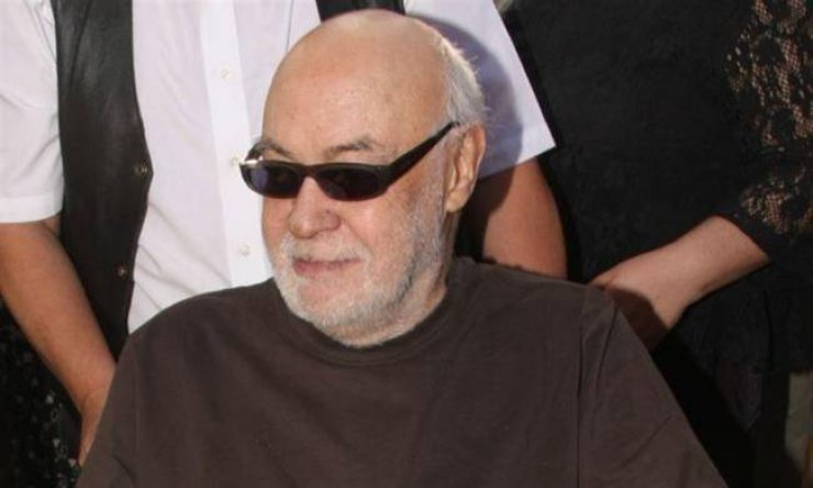 Τρίτη μέρα στην Εντατική ο Ανδρέας Μπάρκουλης!