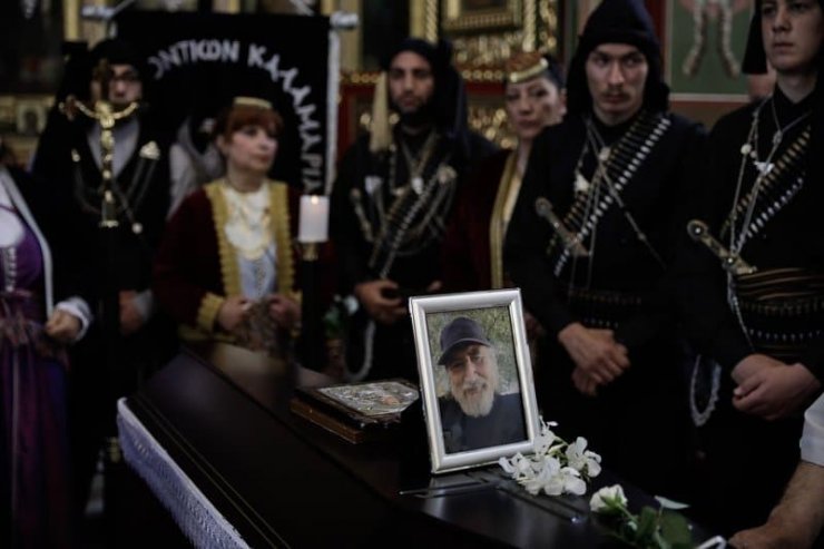 Το τελευταίο αντίο στον Χάρρυ Κλυνν! [εικόνες & βίντεο]